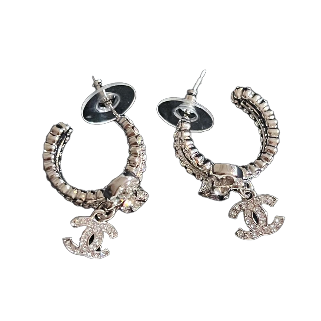 Chanel Diamond Pendant Earrings - 18K White Gold