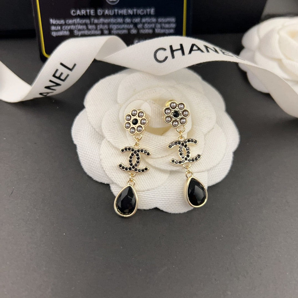 Chanel Black Crystal Earrings - 18K Yellow Gold