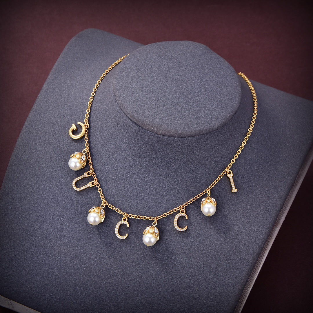 Gucci Double G Logo Plaque Embellished Pearl Necklace