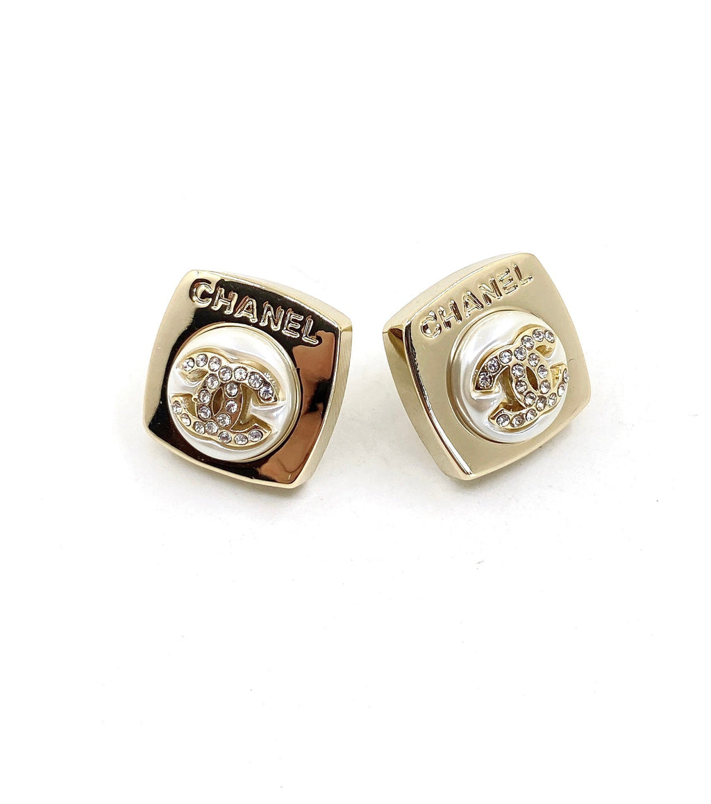 Chanel Diamond Square Earrings - 18K Yellow Gold