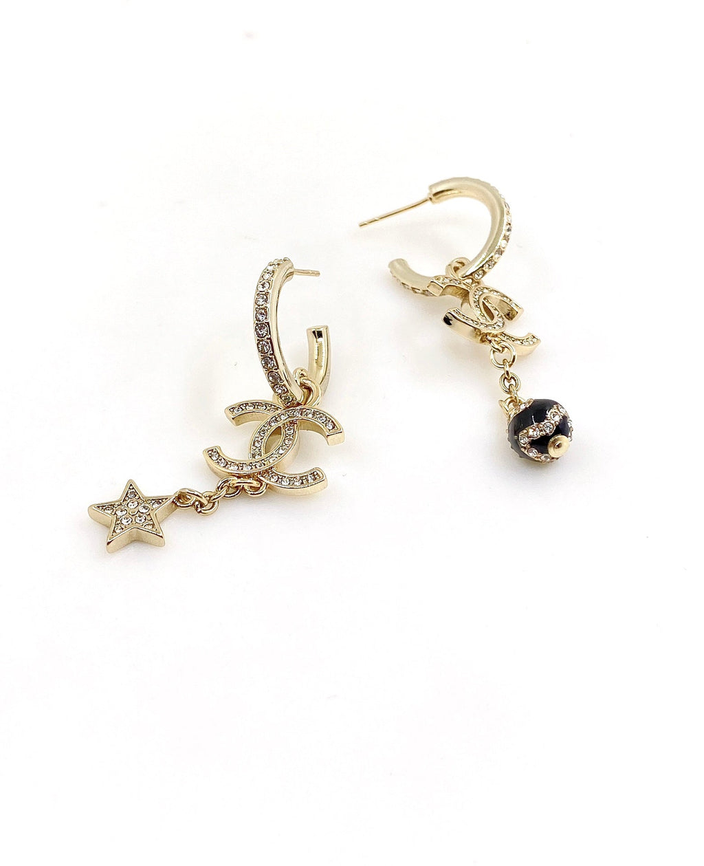 Chanel Star Pearls Pendant Earrings - 18K Yellow Gold