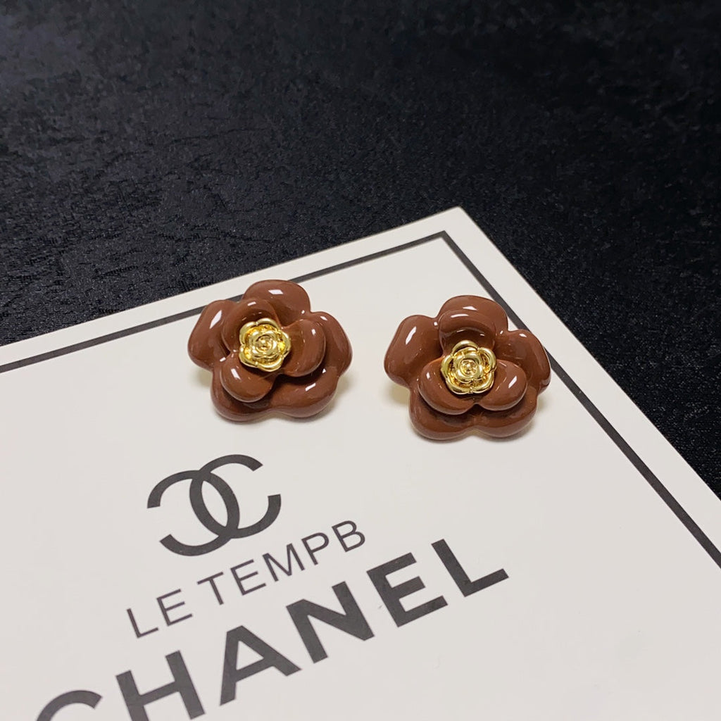 Chanel Red Camellia Resin Earrings - 18K Yellow Gold