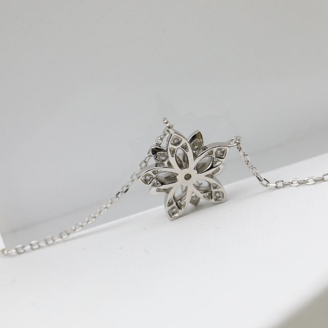 Lotus Openwork Pendant Necklace - 18K Gold