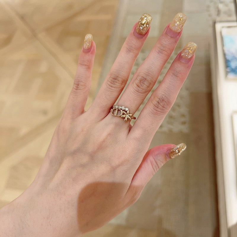 Dior Diamond Ring - 18K Yellow Gold