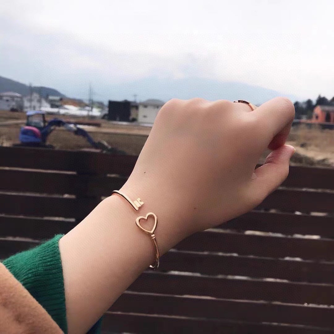 Tiffany Heart Key Wire Bracelet - 18K Gold