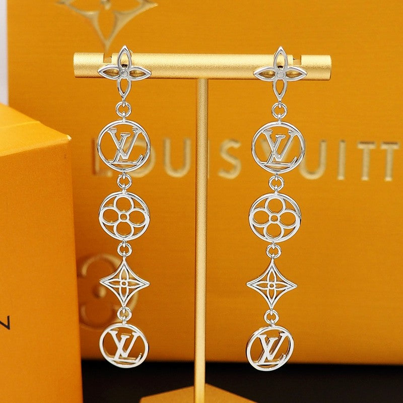 Louis Vuitton Lace Long Earrings - 18K Gold