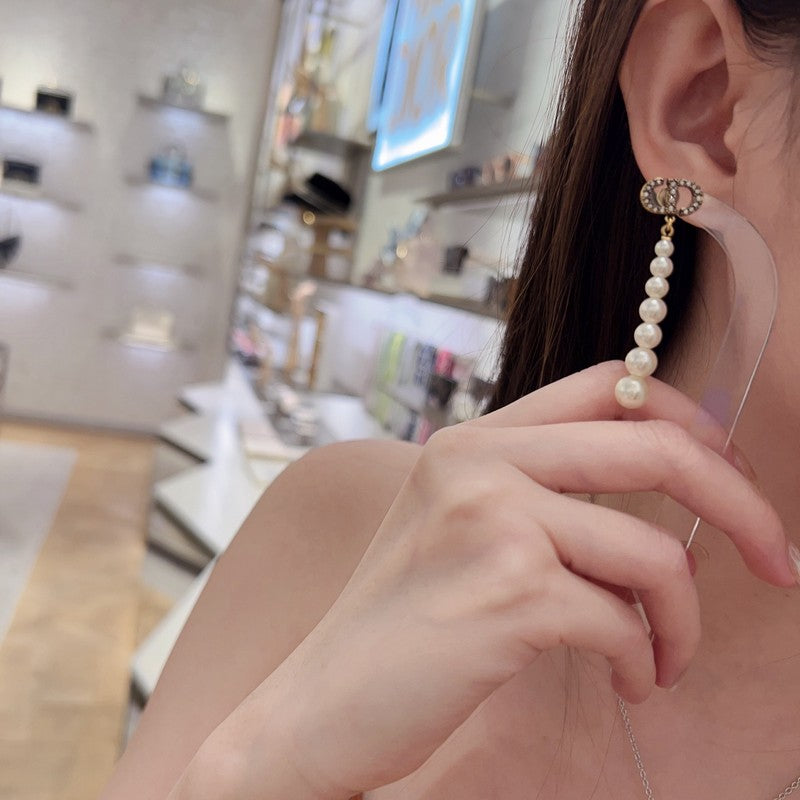 Dior Long Pearl Earrings - 18K Yellow Gold