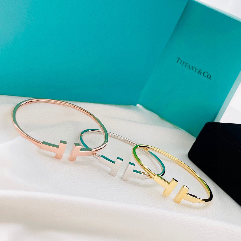 Tiffany Wire Bracelet - 18K Gold