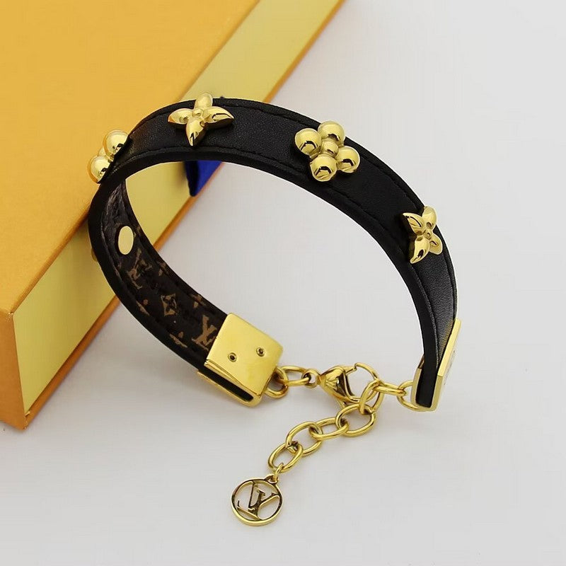Louis Vuitton Fleurs Rivets Bracelet