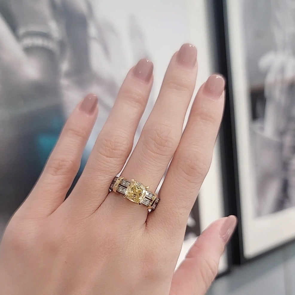 Tiffany Schlumberger Stone Ring - 18K Yellow Gold