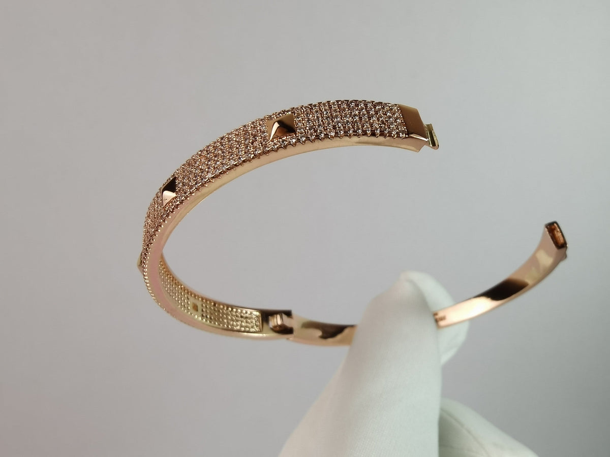 Hermes Collier De Chien Diamond Bracelet - 18K Gold
