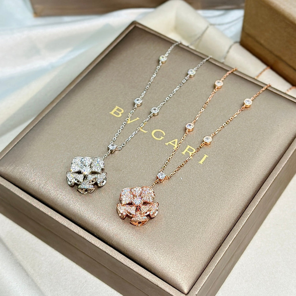 Bvlgari Dream Moissanite Necklace - 18K Gold