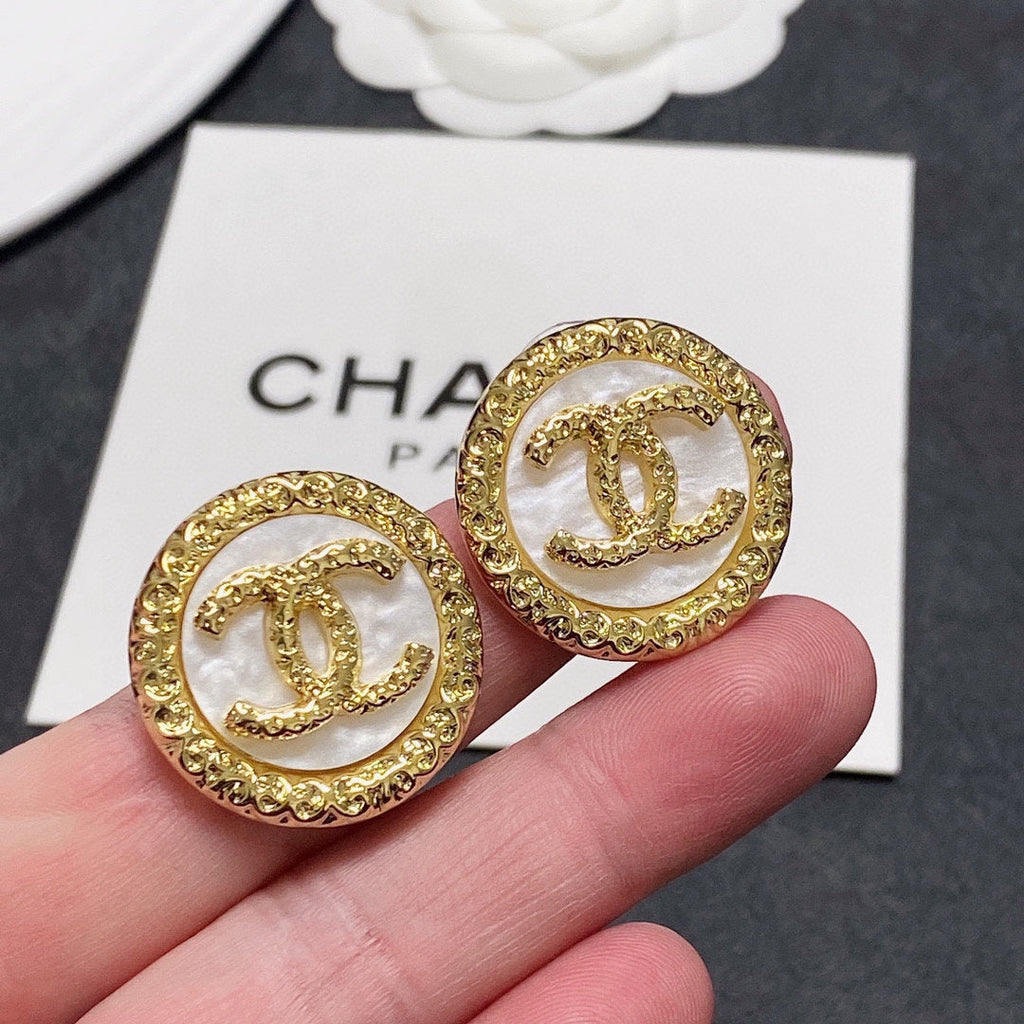 Chanel Crystal Earrings - 3 cm Height - 18K Yellow Gold