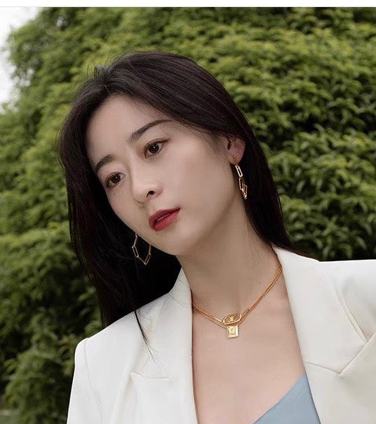Celine Triomphe Chain Earrings - 18K Yellow Gold