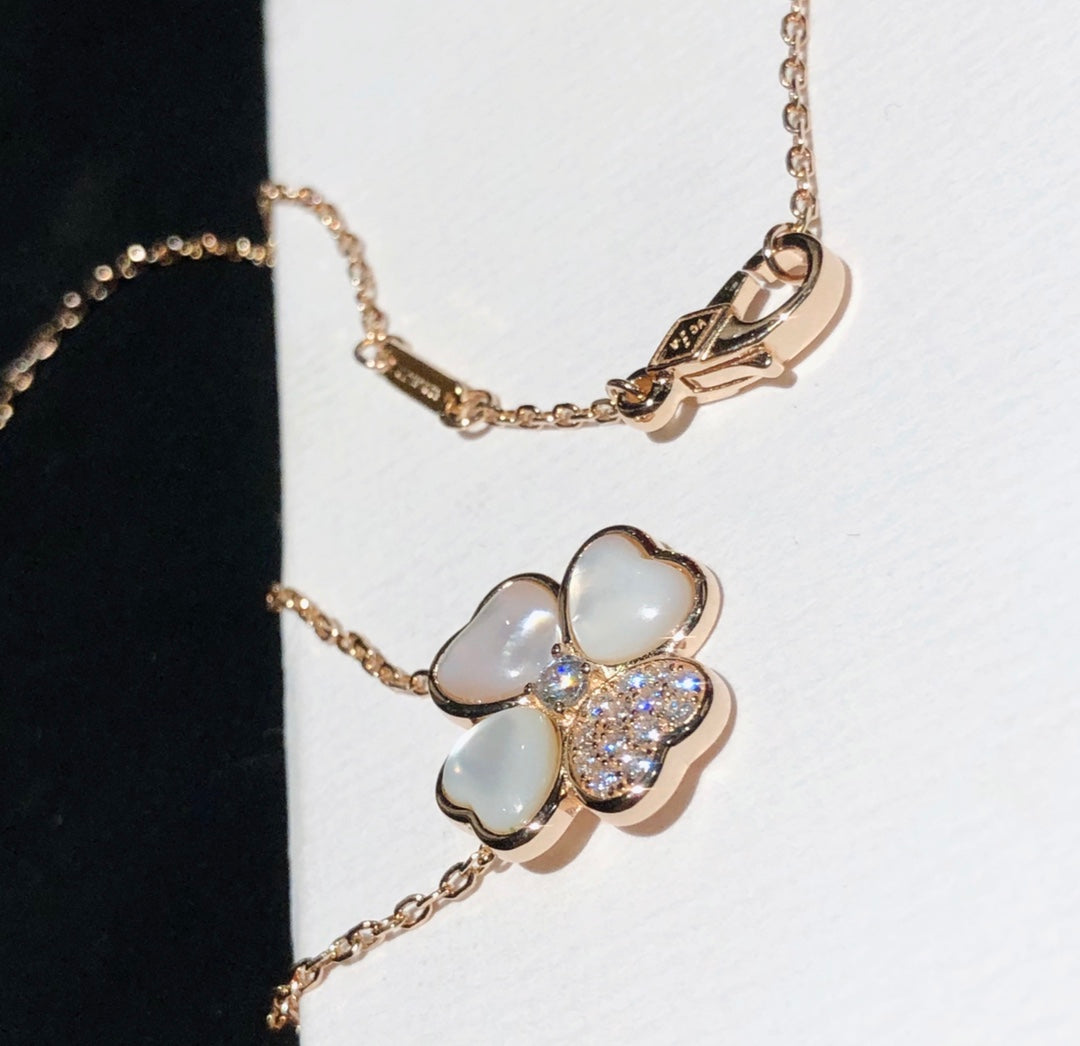 Cosmos Clip pendant Necklace - 18K Gold