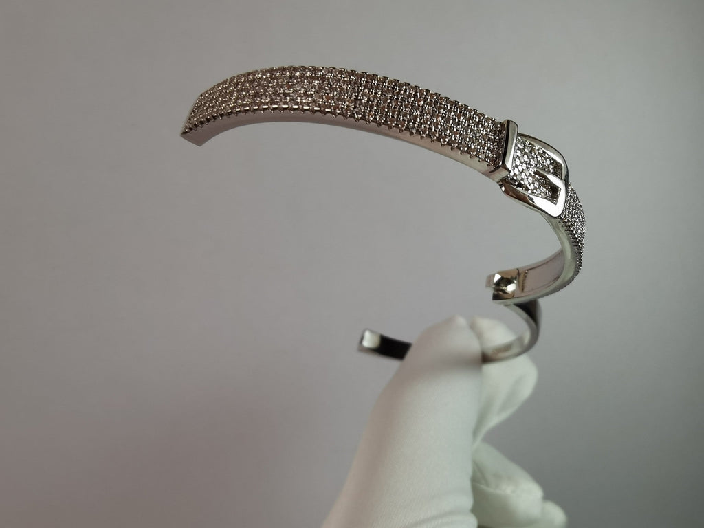 Hermes Kelly Diamond Vintage Bracelet - 18K Gold