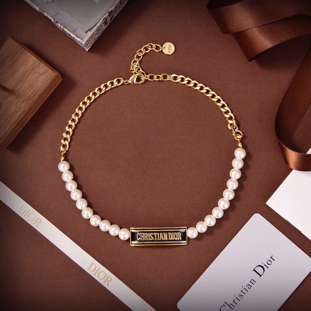 Dior 30 Montaigne Necklace