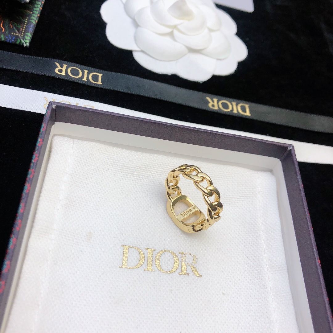 Dior Petit CD Chain Link Ring - 18K Yellow Gold
