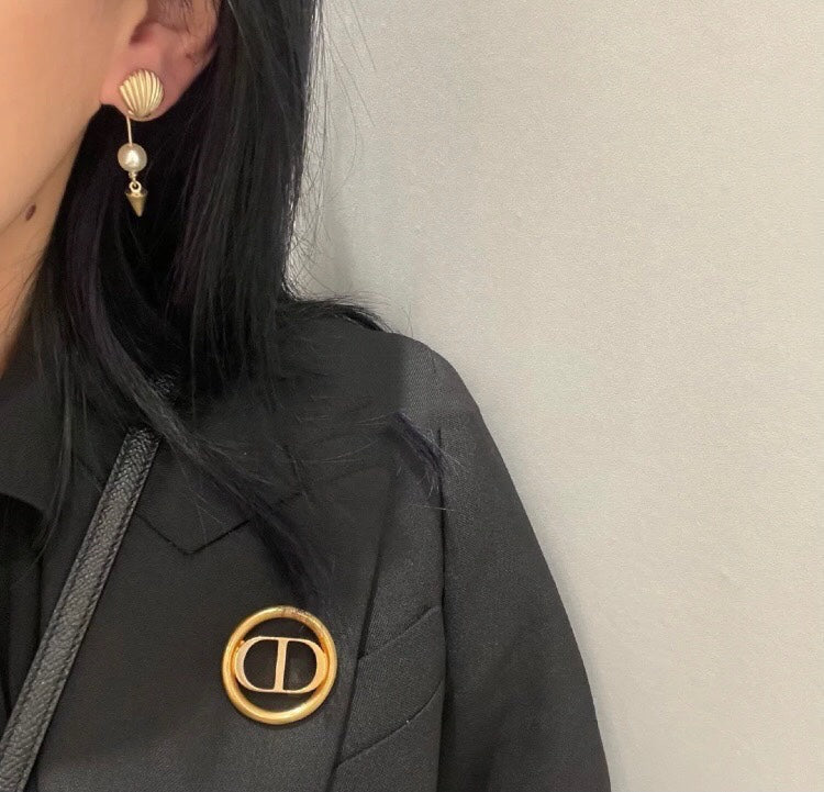 Dior Pearl Pendant Earrings