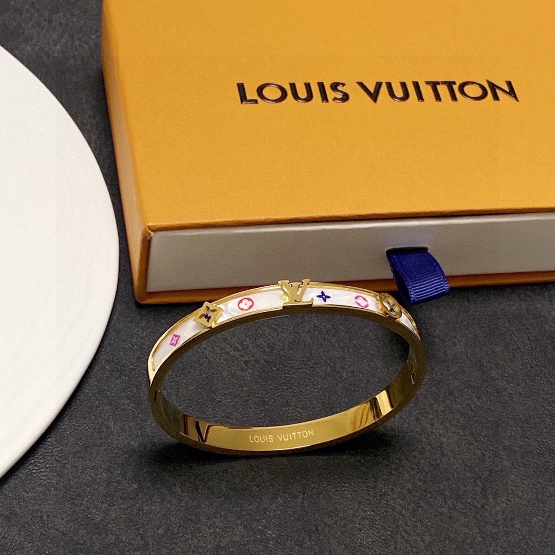 Louis Vuitton Pearl Bracelet