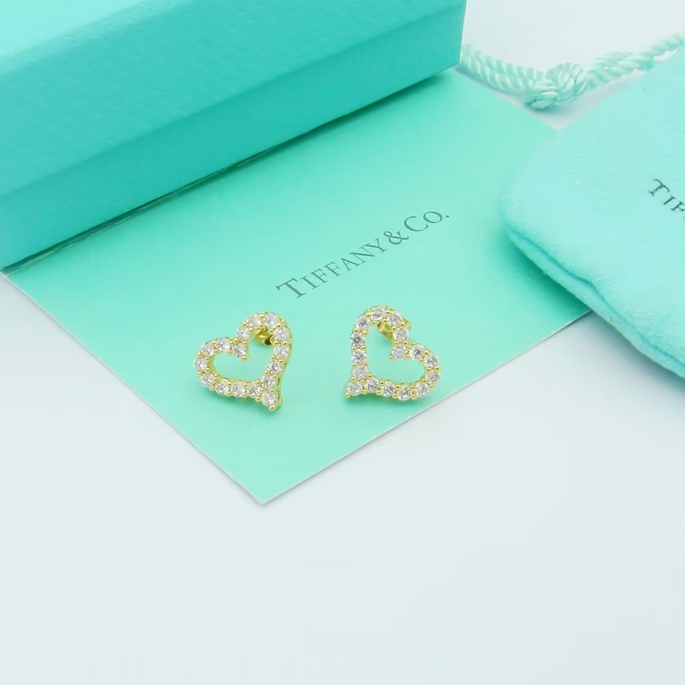 Tiffany Heart Moissanite Earrings - 18K Gold