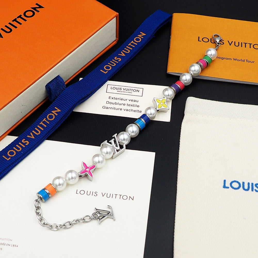 Louis Vuitton MNG Pearls Party Bracelet