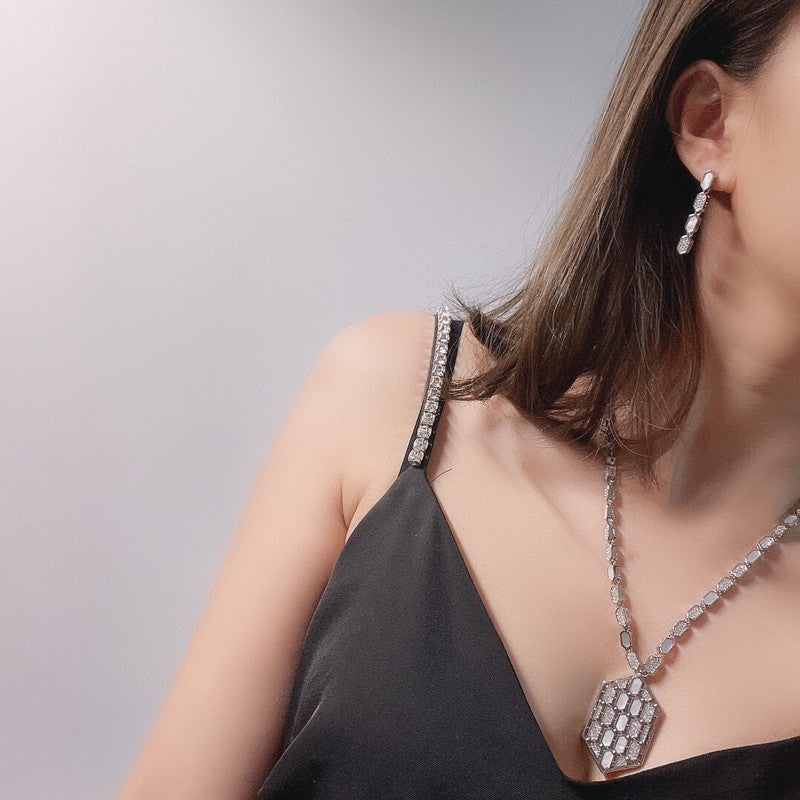 Serpenti Eyes on Me Necklace - 18K Gold