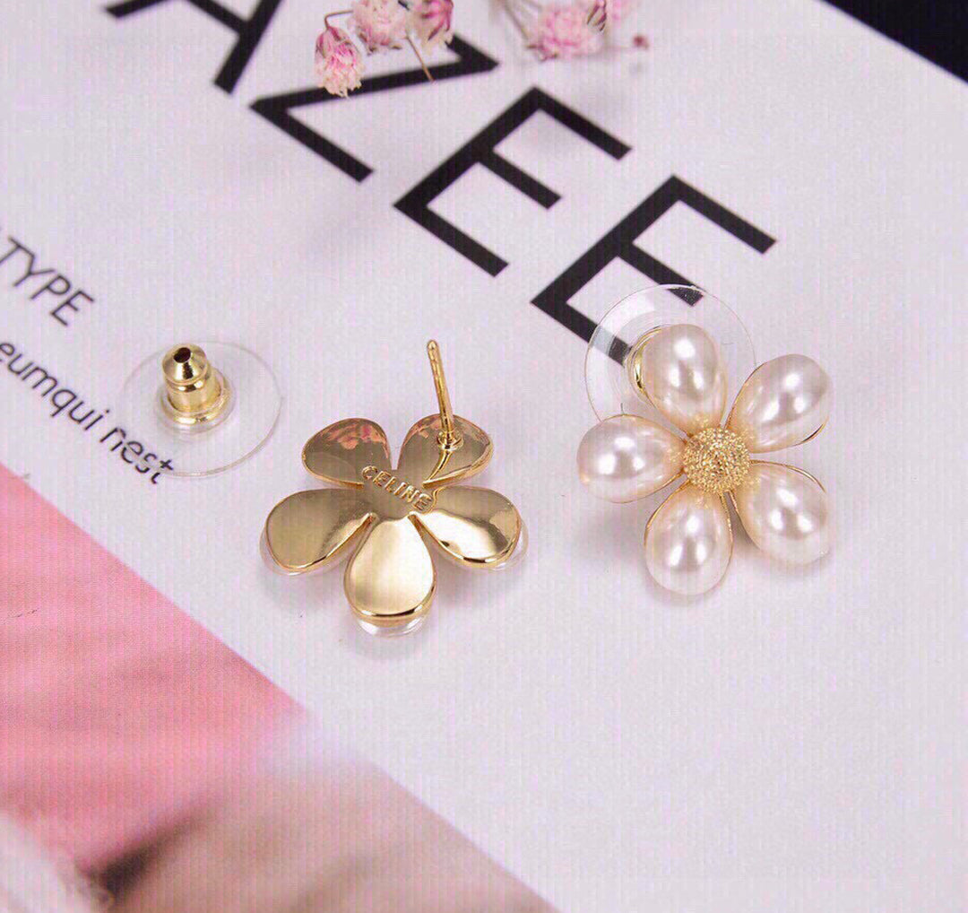 Celine Triomphe Flower Pearl Earrings - 18K Yellow Gold