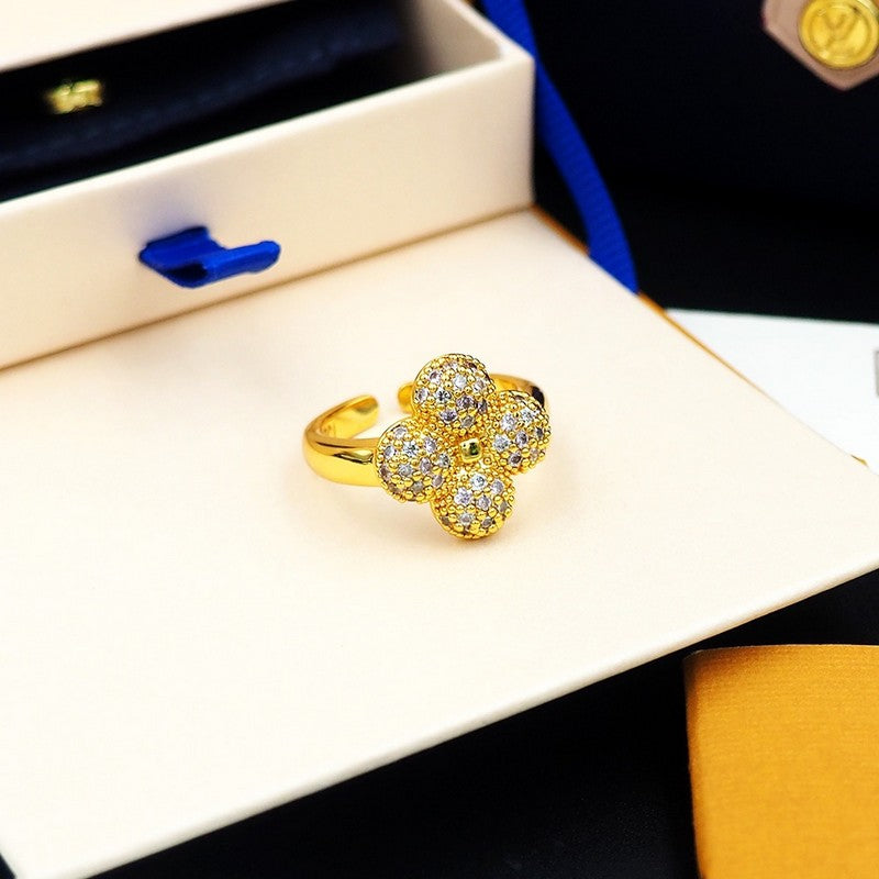 Louis Vuitton Louisa Ring - 18K Yellow Gold