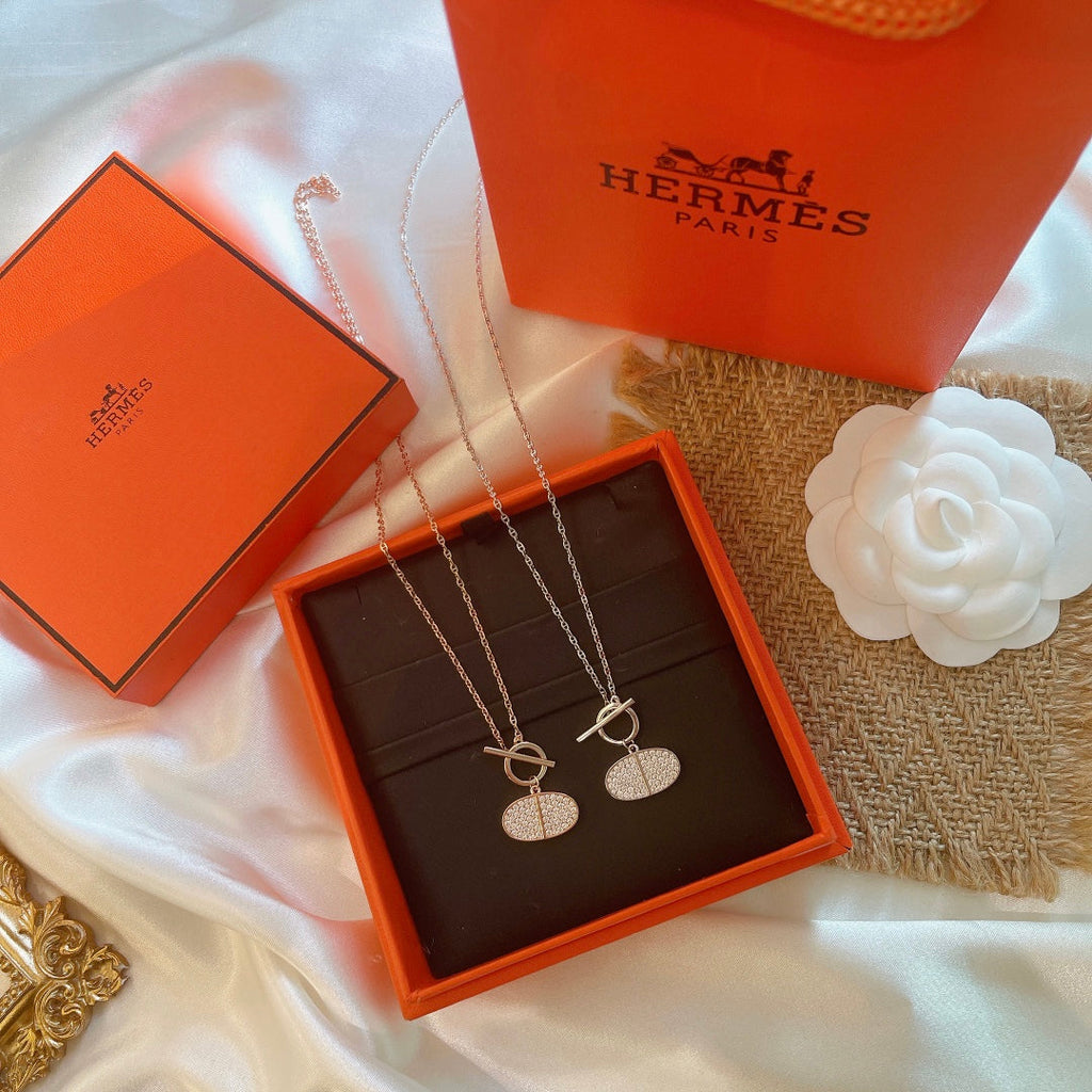 Hermes Chaine D'ancre Contour Pendant Necklace