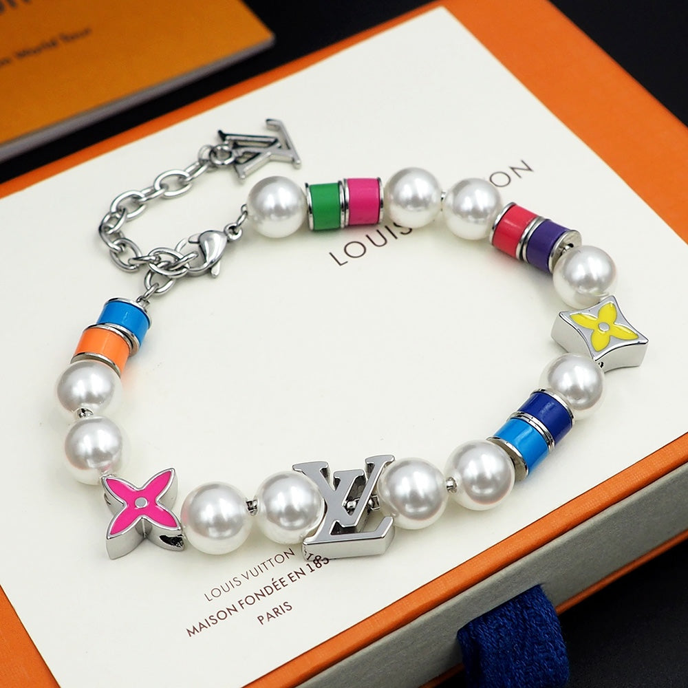 Louis Vuitton MNG Pearls Party Bracelet