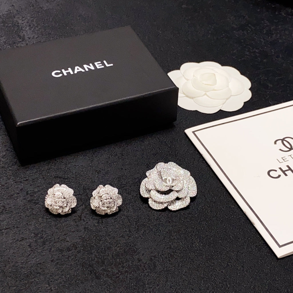 Chanel Camellia Diamond Earrings - 18K White Gold