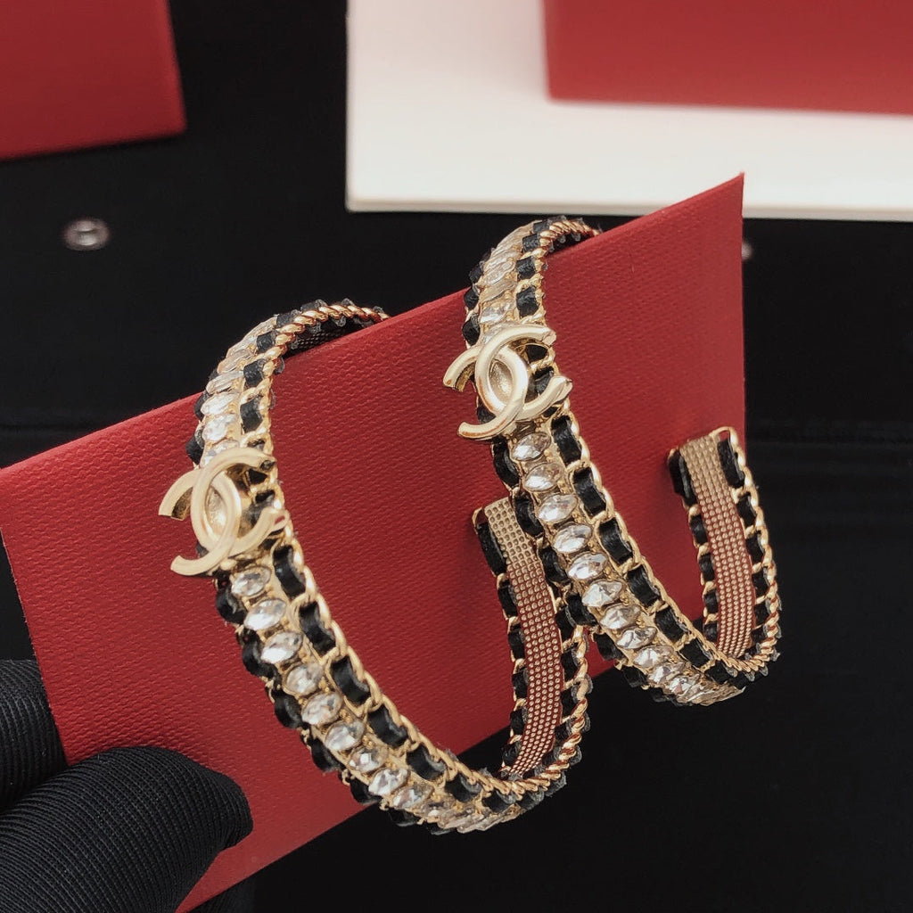 Chanel Strass Earrings - 18K Yellow Gold
