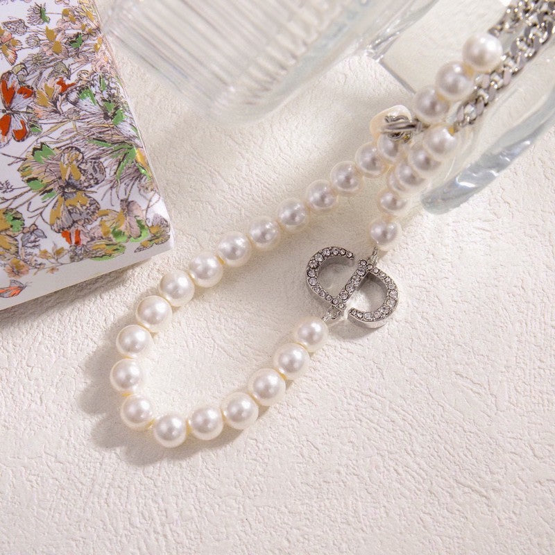 Dior 30 Montaigne Pearl Necklace