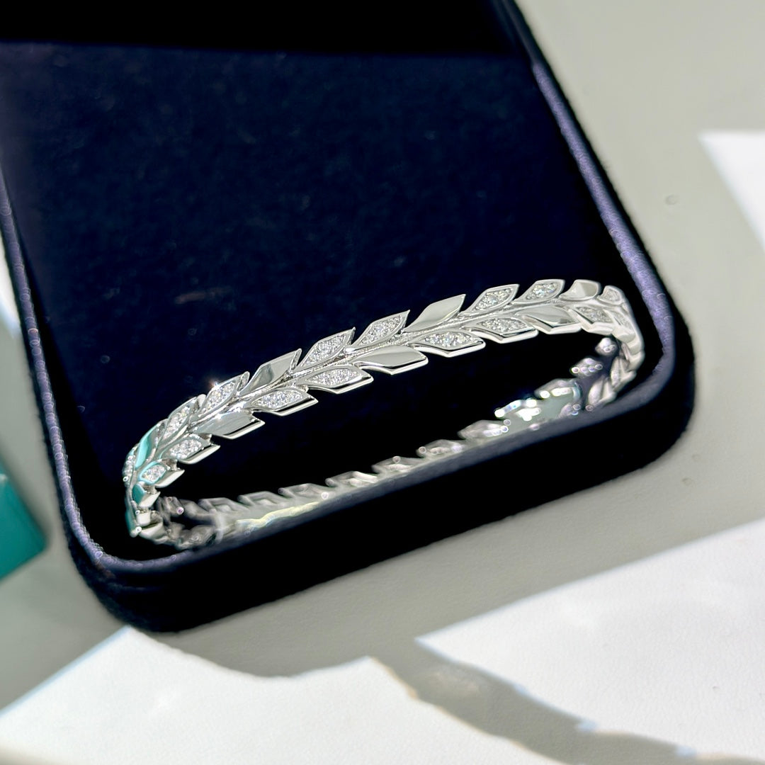 Tiffany Victoria Vine Diamond Bracelet - 18K Gold