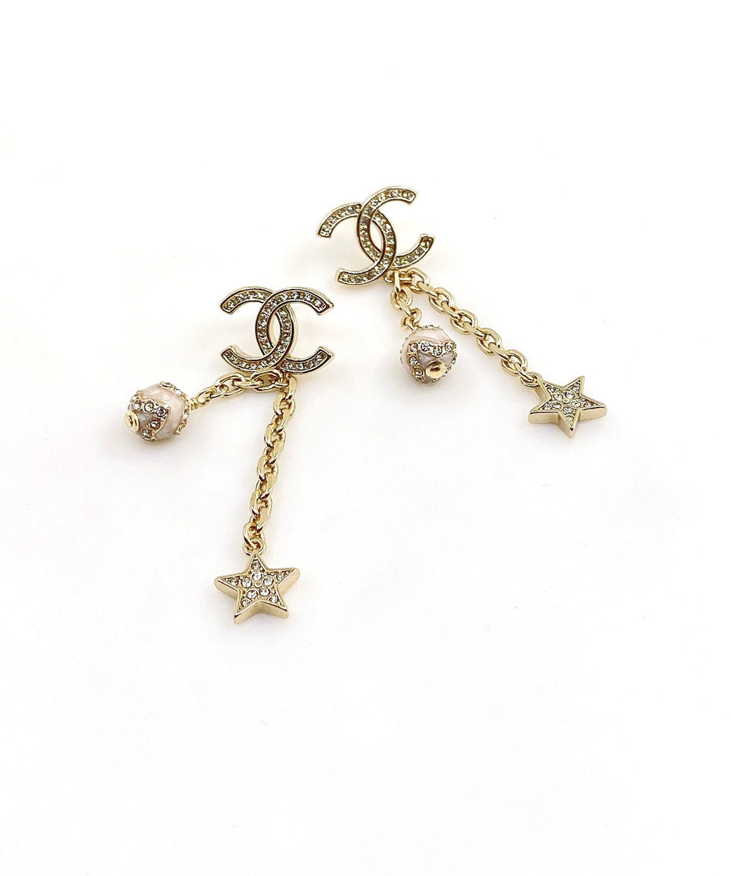 Chanel Star Pearl Earrings - 18K Yellow Gold