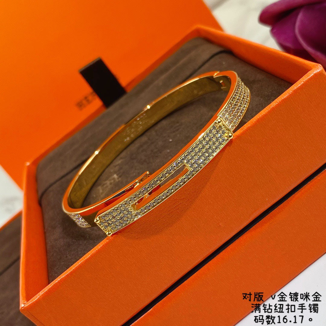 Hermes Kelly Moissanite Bracelet - 18K Yellow Gold