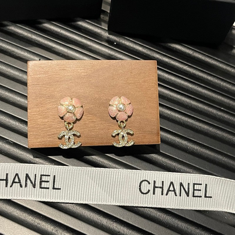 Chanel 26C Pink Camellia Diamond Earrings - 18K Yellow Gold