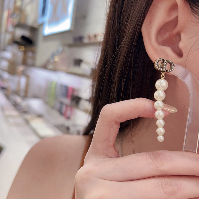 Dior Long Pearl Earrings - 18K Yellow Gold