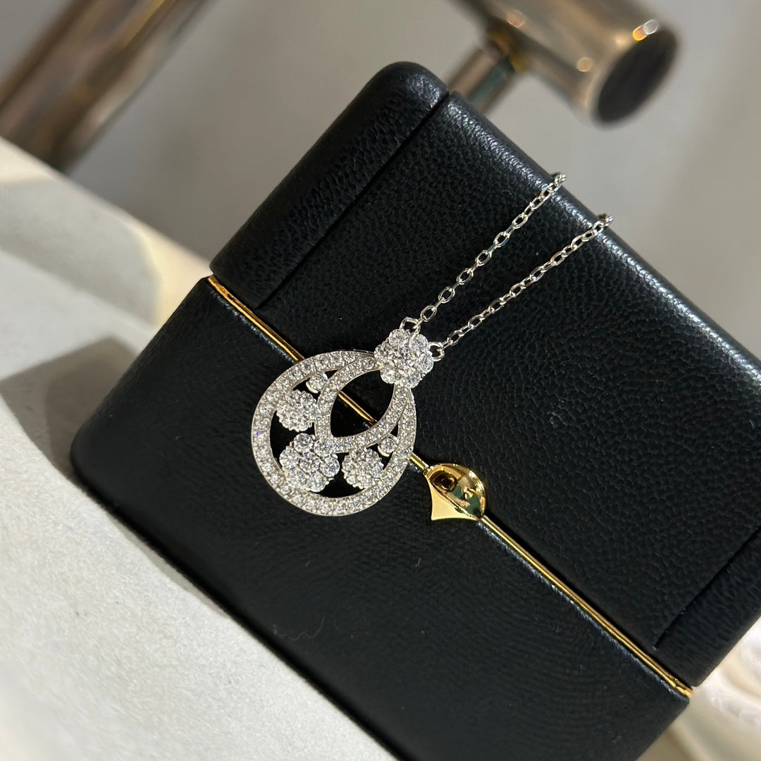 Snowflake Necklace - 18K Gold