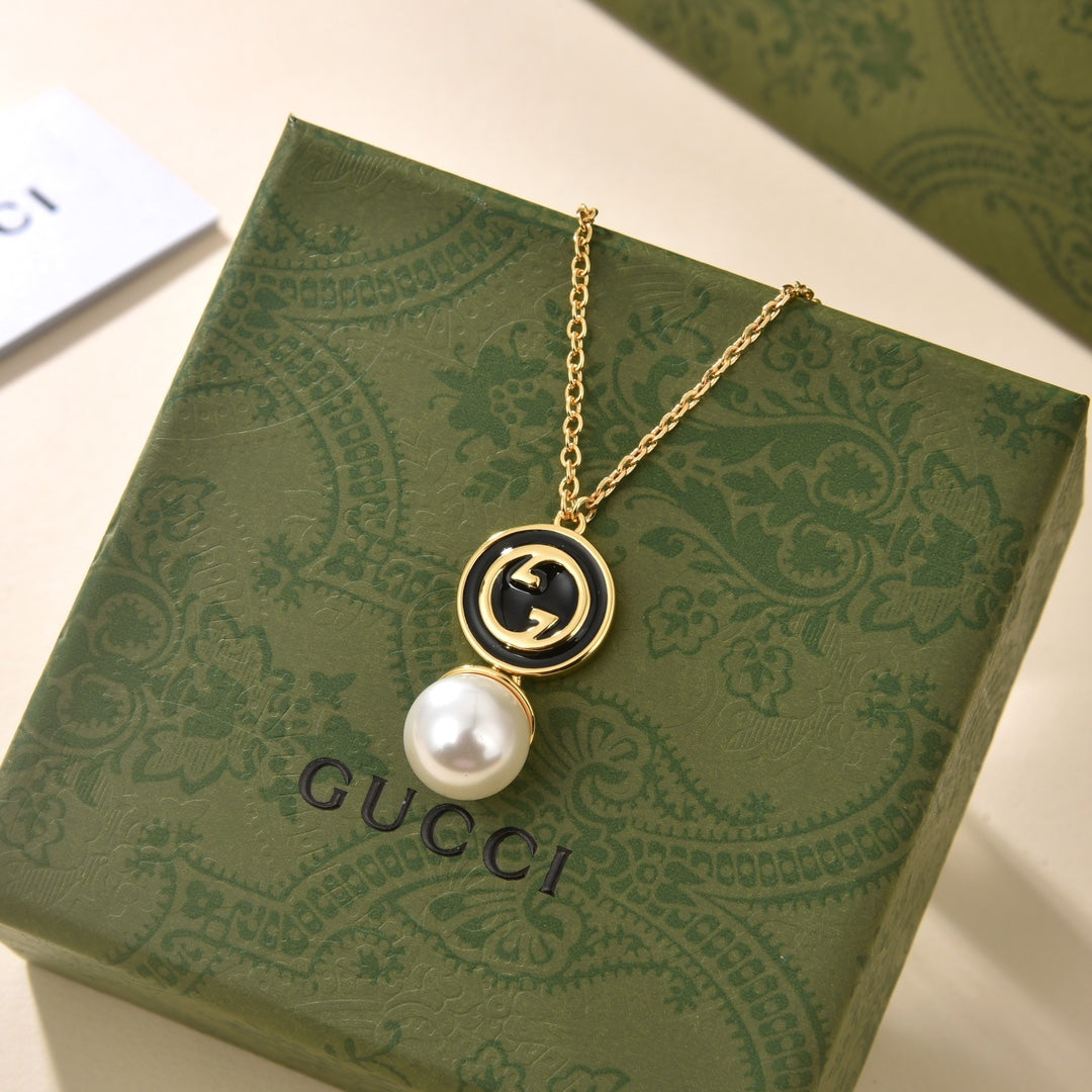 Gucci Double G Blondie Pendant Necklace