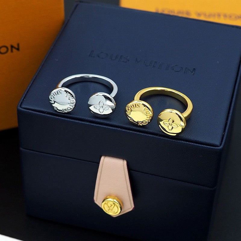 Louis Vuitton Studs Ring - 18K Gold